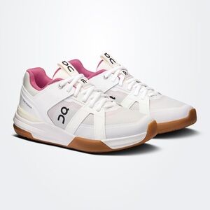 On Running Women’s The Roger Clubhouse Pro Sneakers